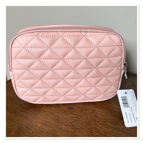 GUESS Blush Pink Quilted Makeup/Cosmetics Travel Bag 🆕 - Picture 10 of 11